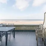 In With Sea Views * אוסטנדה