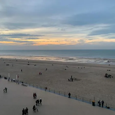 דירה In With Sea Views